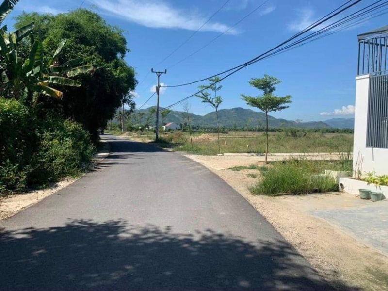 Chính chủ cắt lỗ bán gấp đất thổ cư Diên Thạnh gần trung tâm hành chính mới Diên Khánh